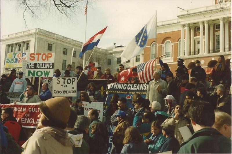 Sefer Ozdemir Bosna Yardim komitesi Protesto 